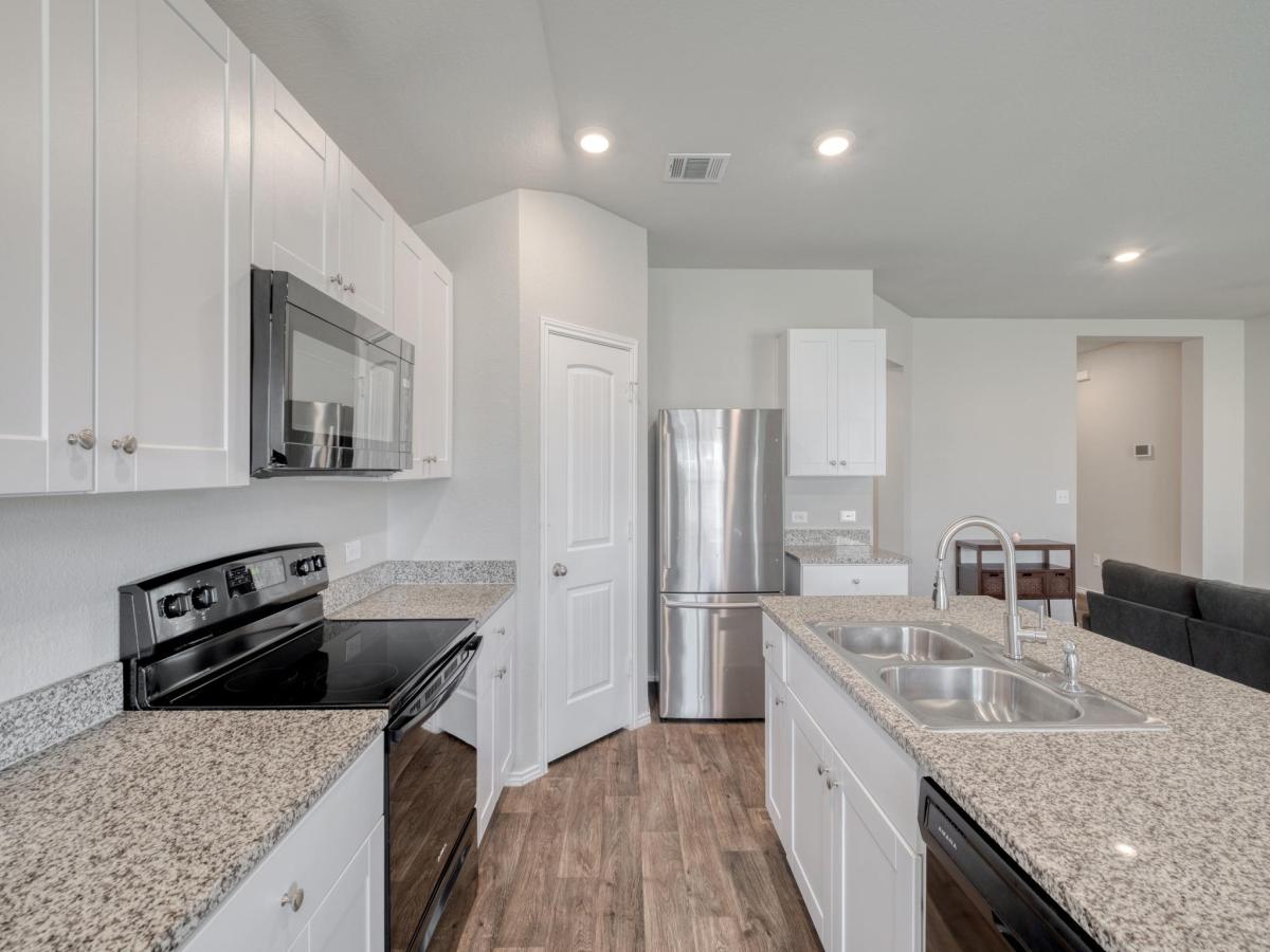 MLS #1061911 image #0