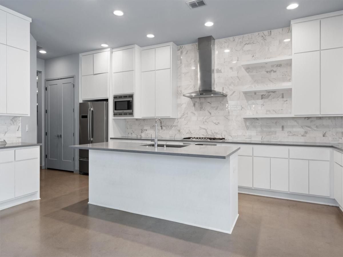 MLS #1087667 image #0