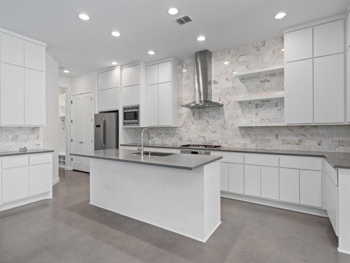 MLS #1087667 image #0