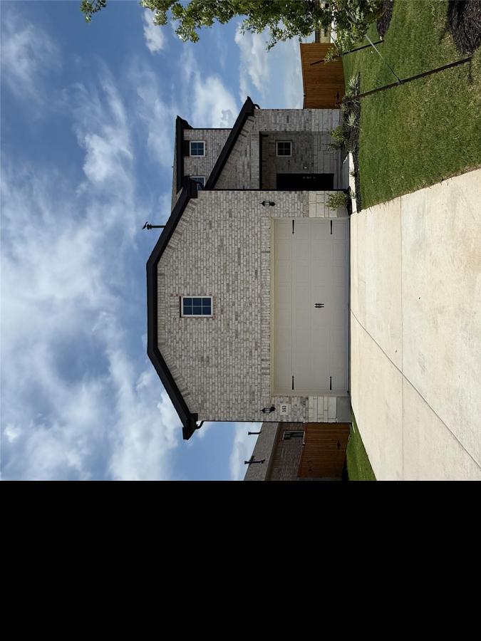 MLS #1131098 image #0