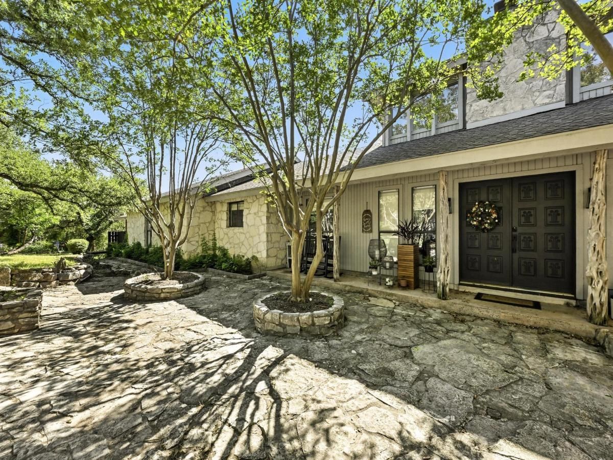 MLS #1219331 image #0