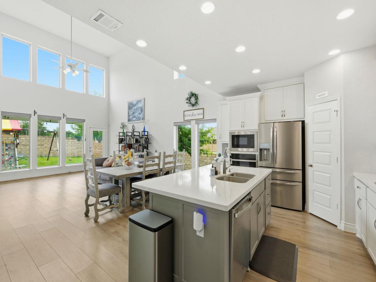 MLS #1237485 image #0