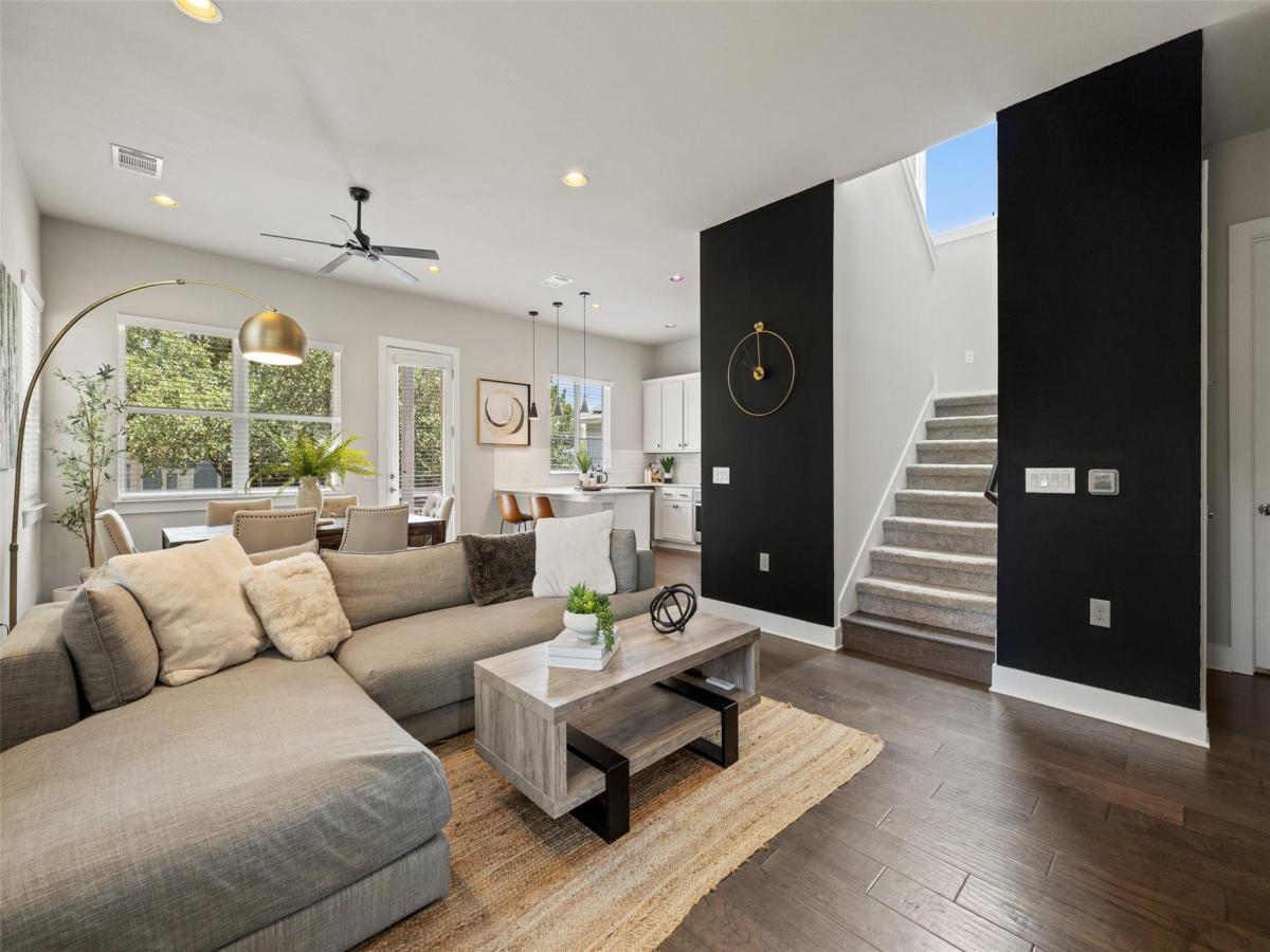 MLS #1563776 image #0