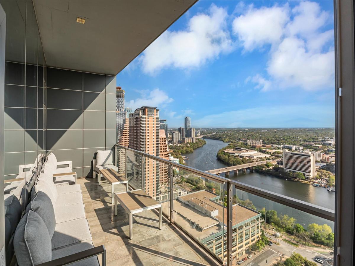 MLS #1584803 image #0