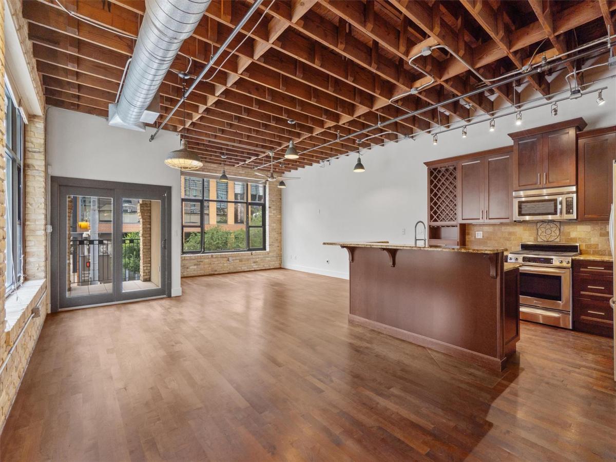 MLS #1590395 image #0