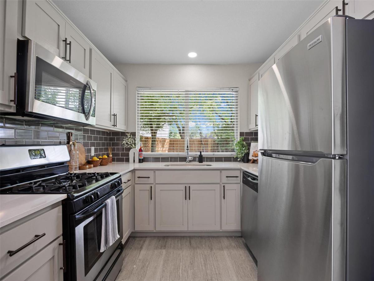 MLS #1649260 image #0