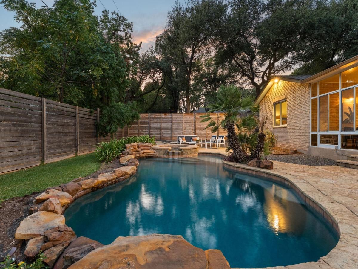 MLS #1662853 image #0