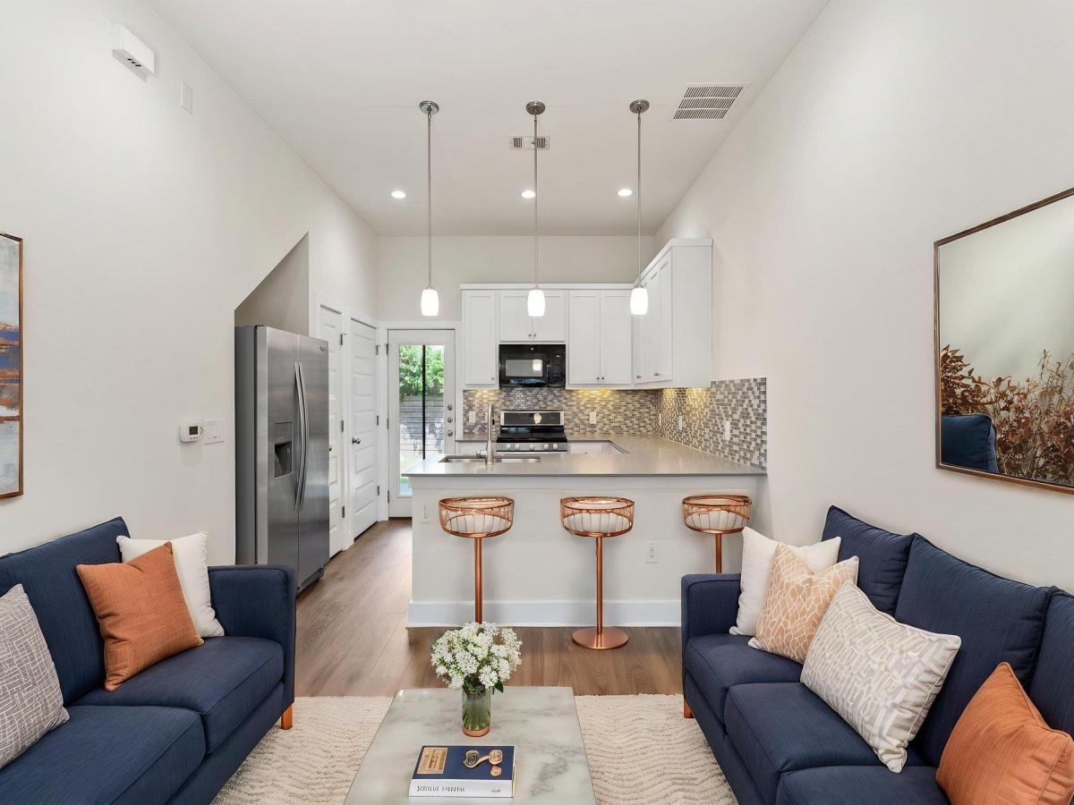 MLS #1681851 image #0