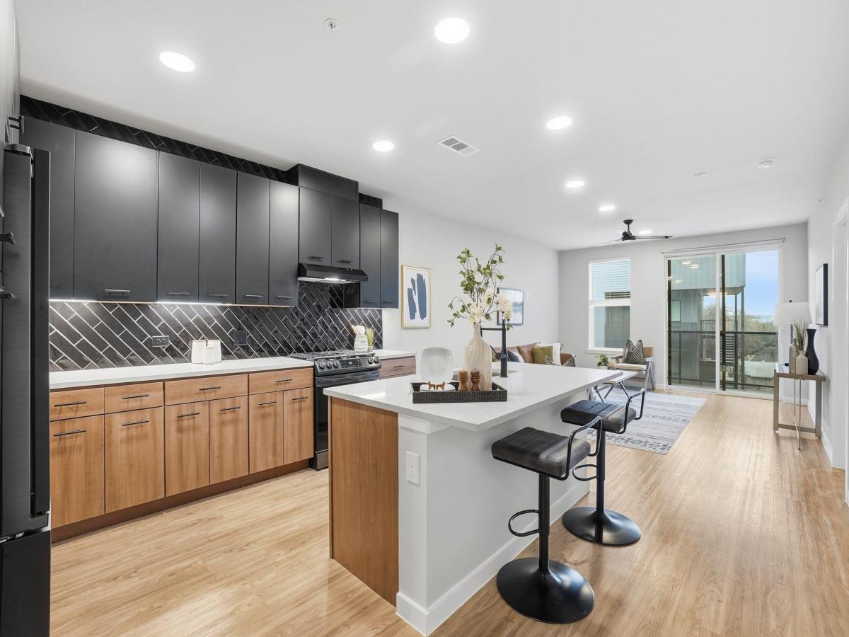 MLS #1699910 image #0