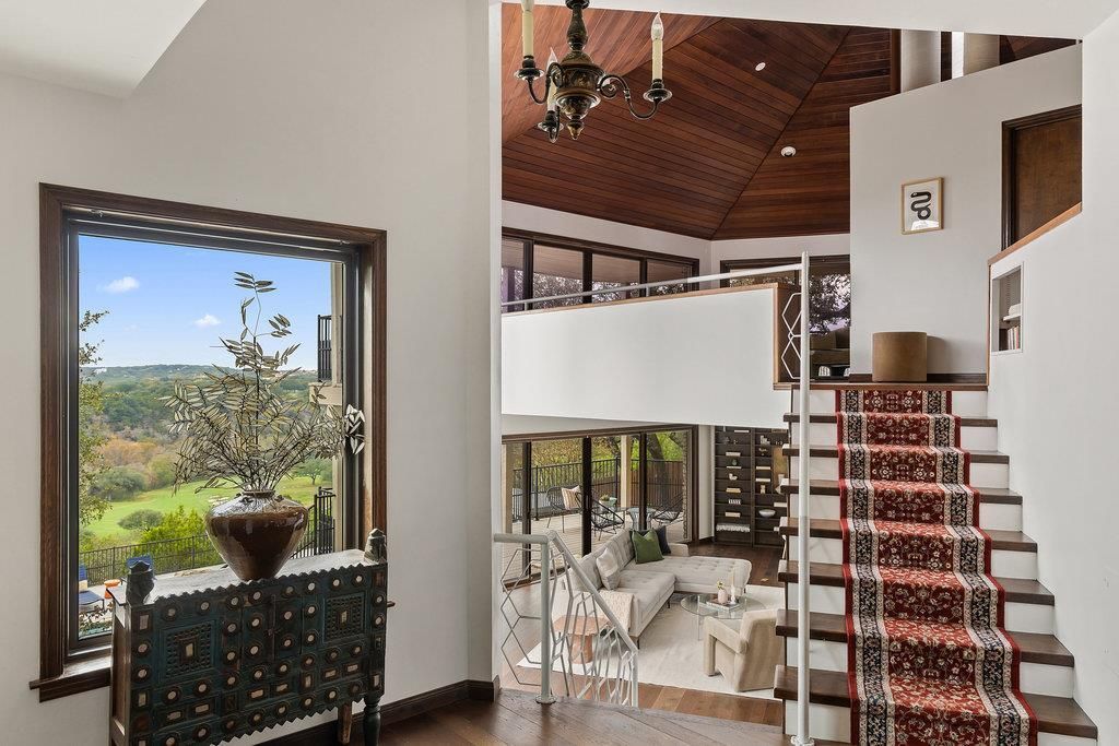 MLS #1726458 image #0