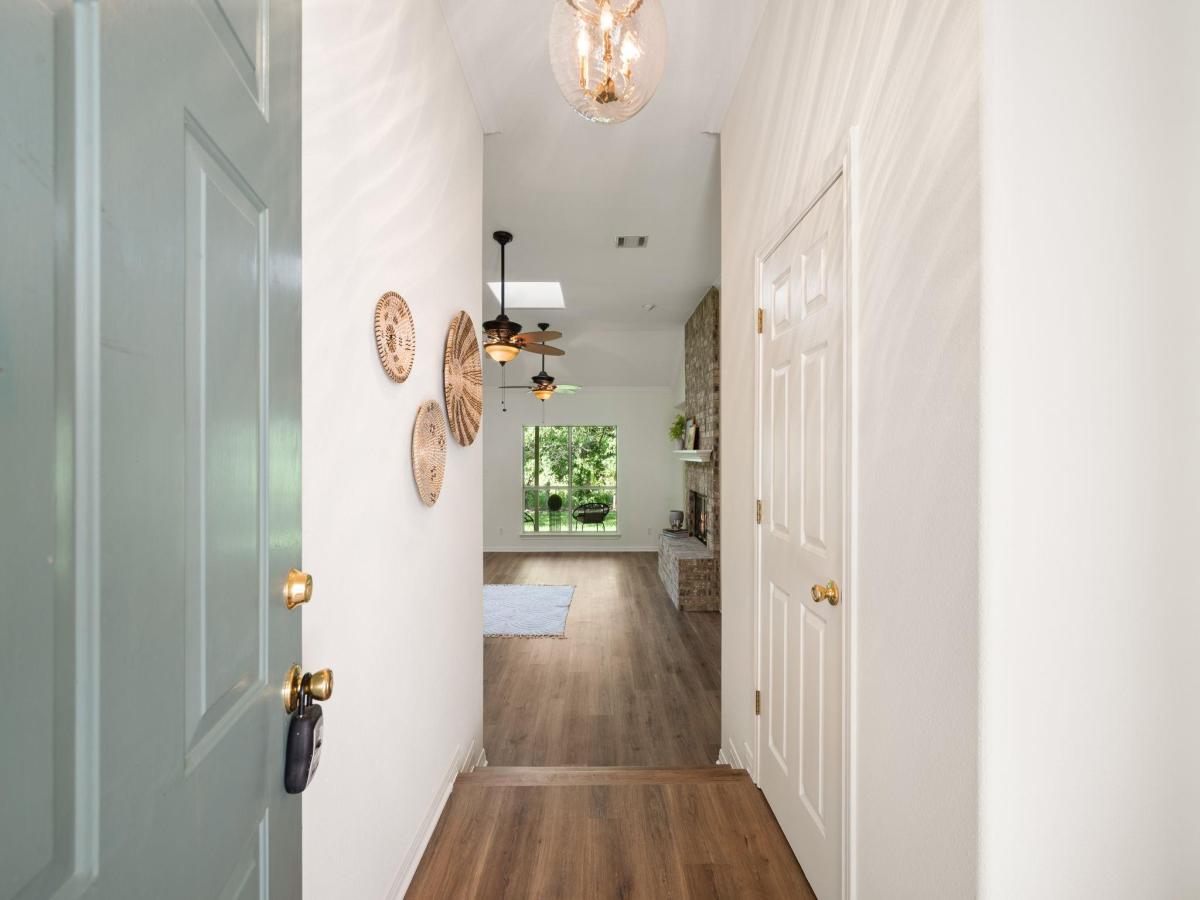 MLS #1827057 image #0