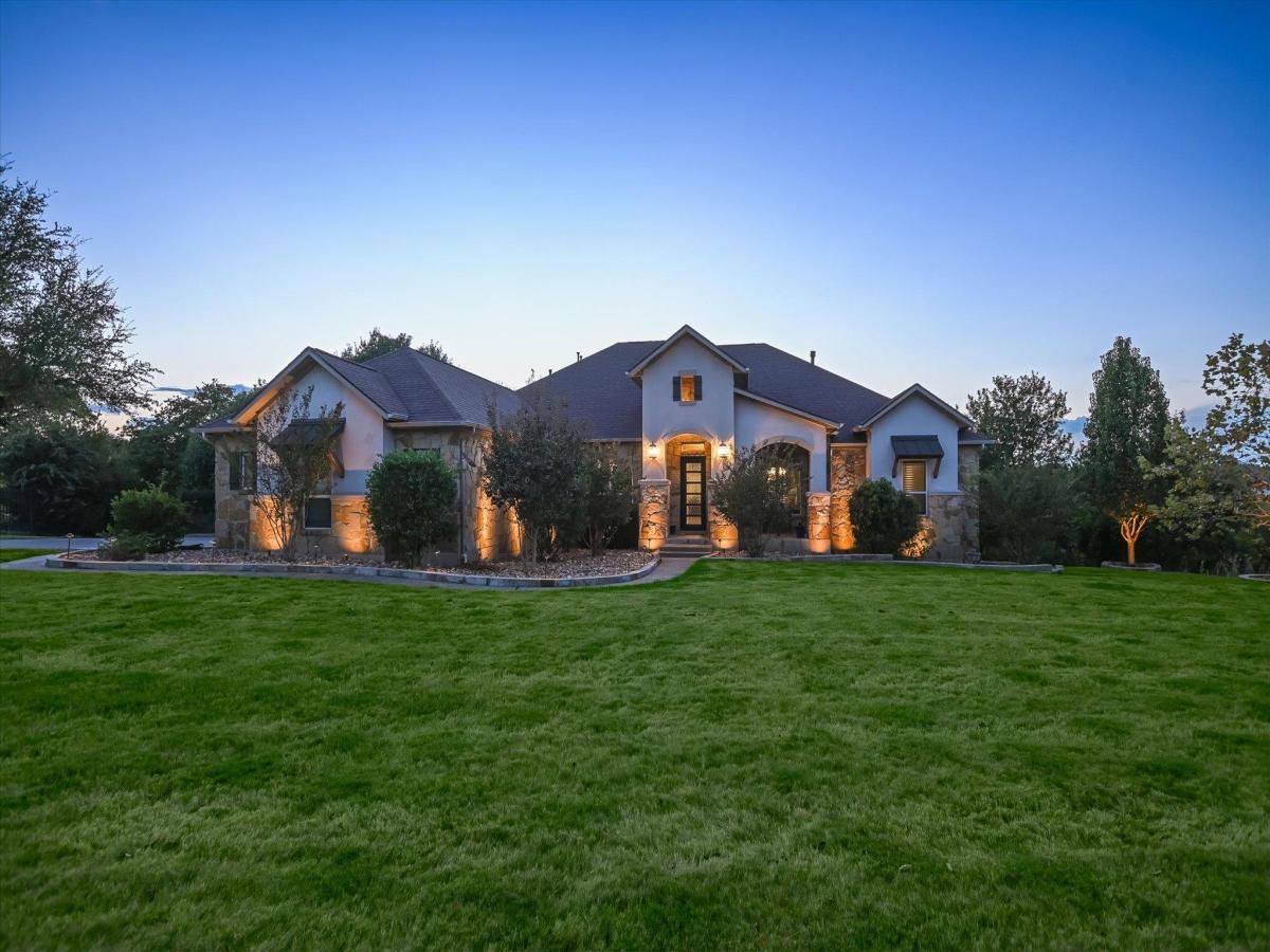 MLS #1860878 image #0