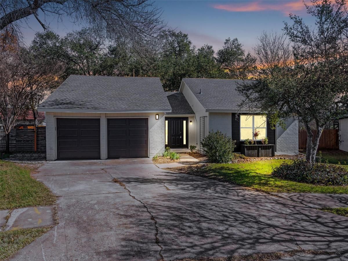 MLS #1861878 image #0