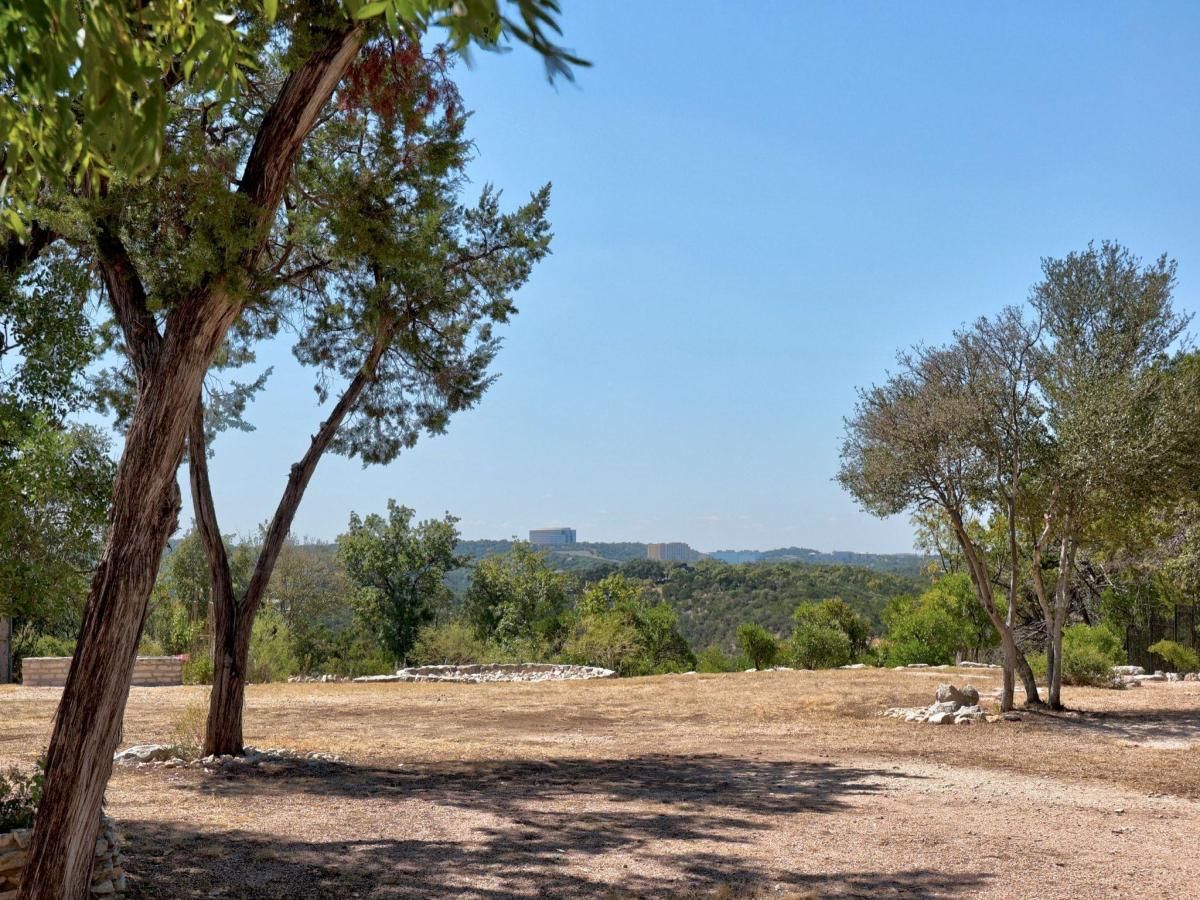 MLS #1879471 image #0