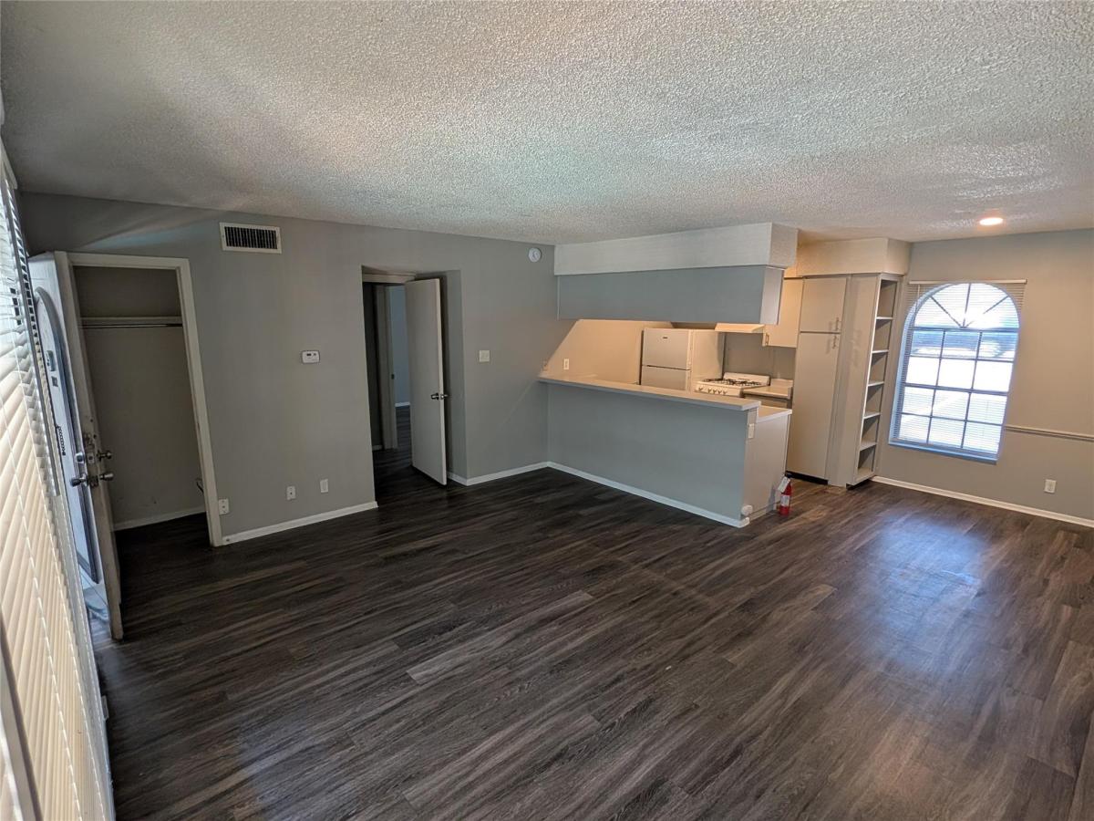 MLS #1933215 image #0