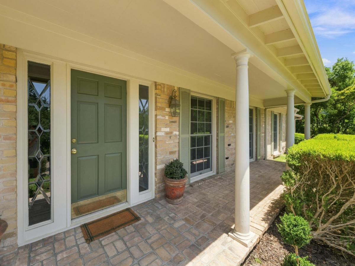 MLS #1947303 image #0