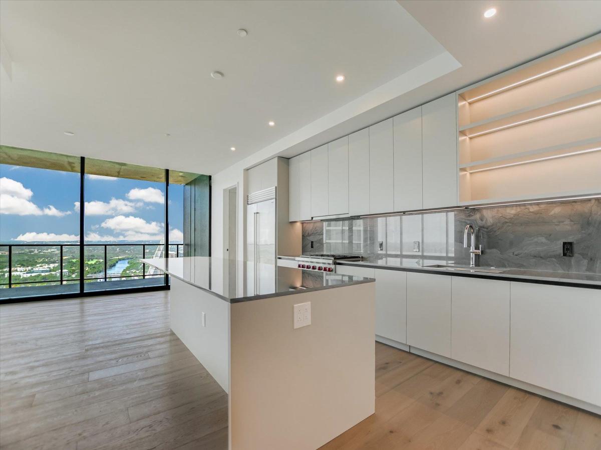 MLS #1987428 image #0