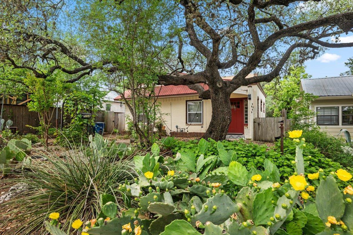 MLS #2037794 image #0
