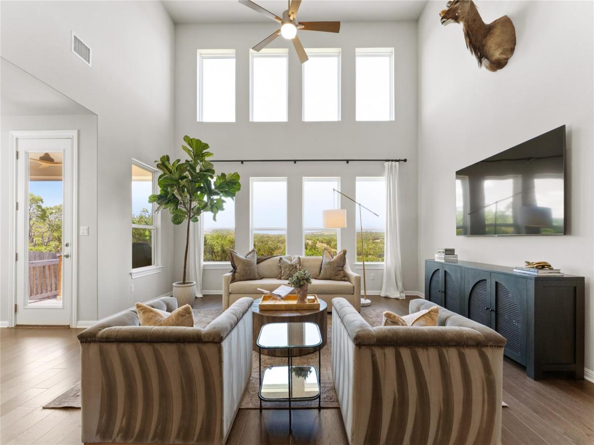 MLS #2061691 image #0