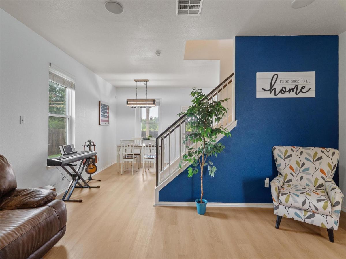 MLS #2072955 image #0