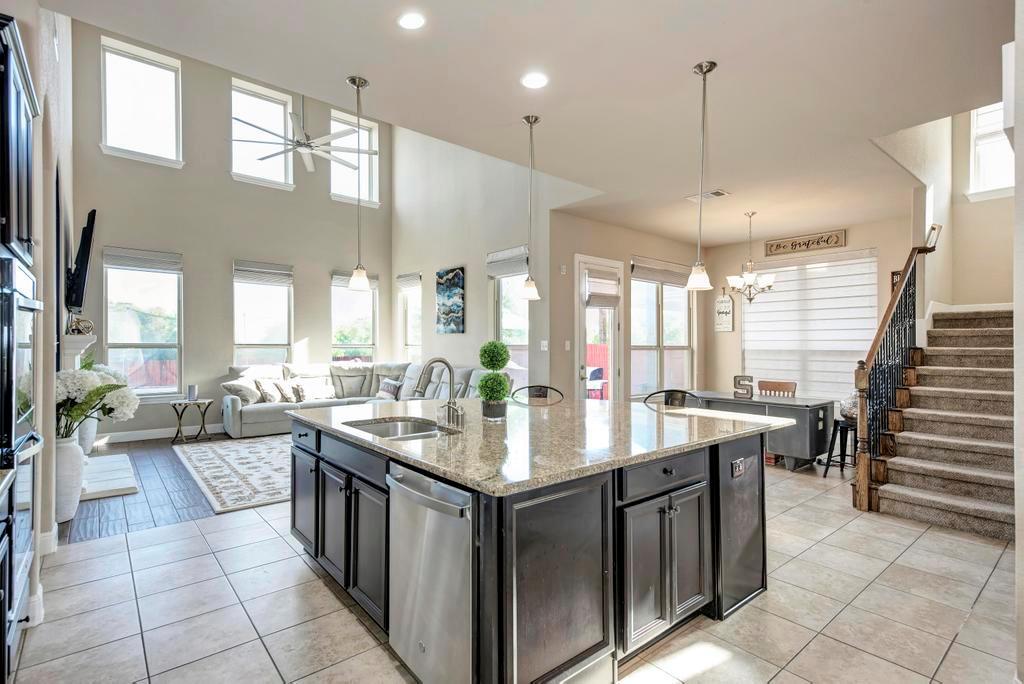 MLS #2083729 image #0