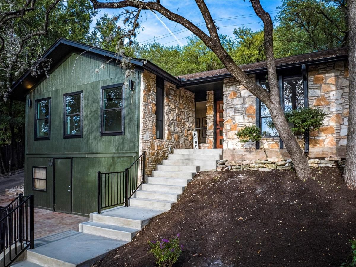 MLS #2127053 image #0