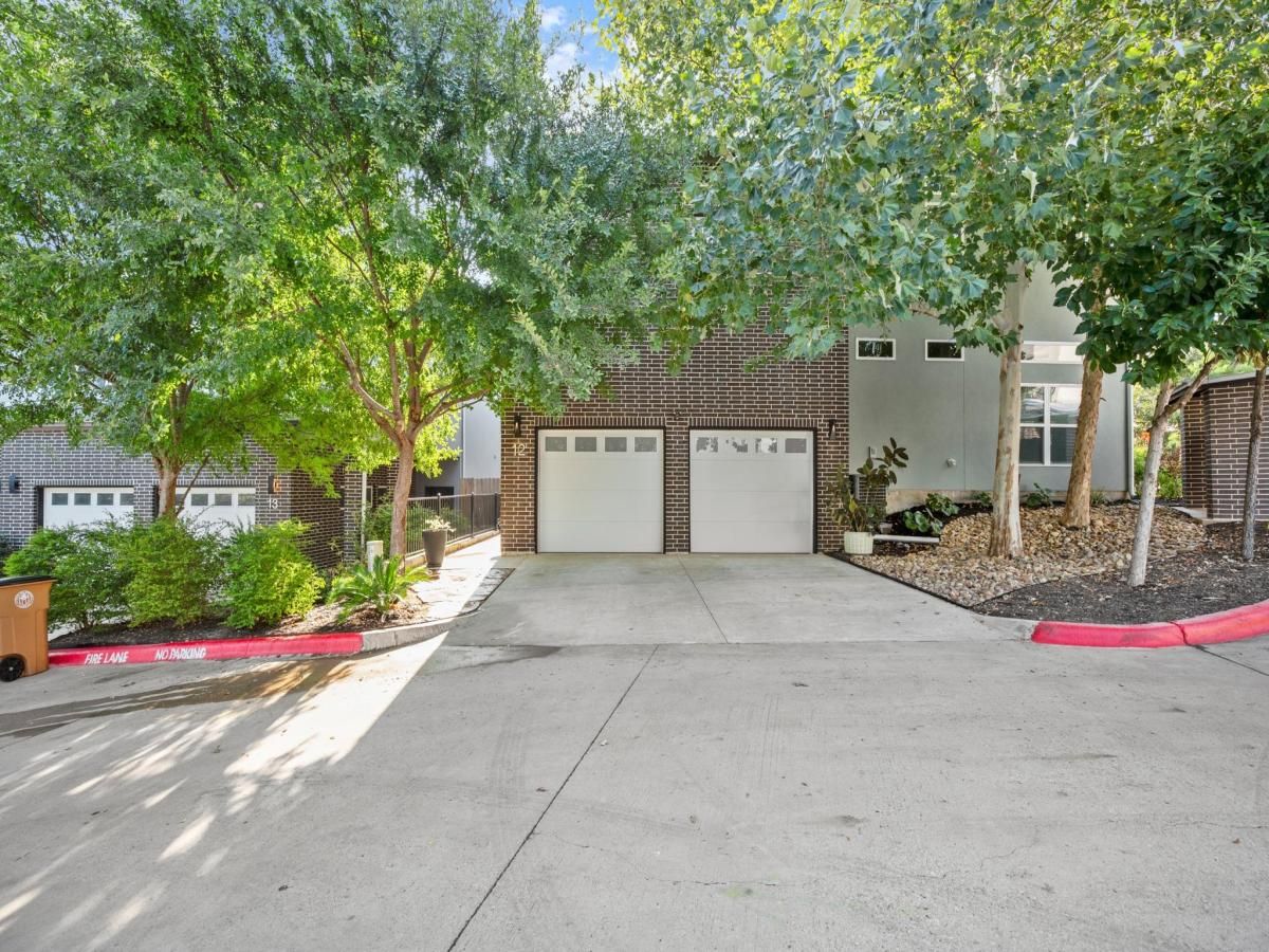 MLS #2158403 image #0