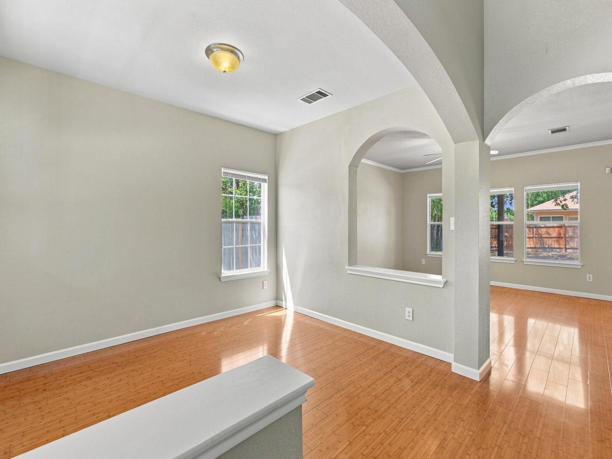 MLS #2182218 image #0