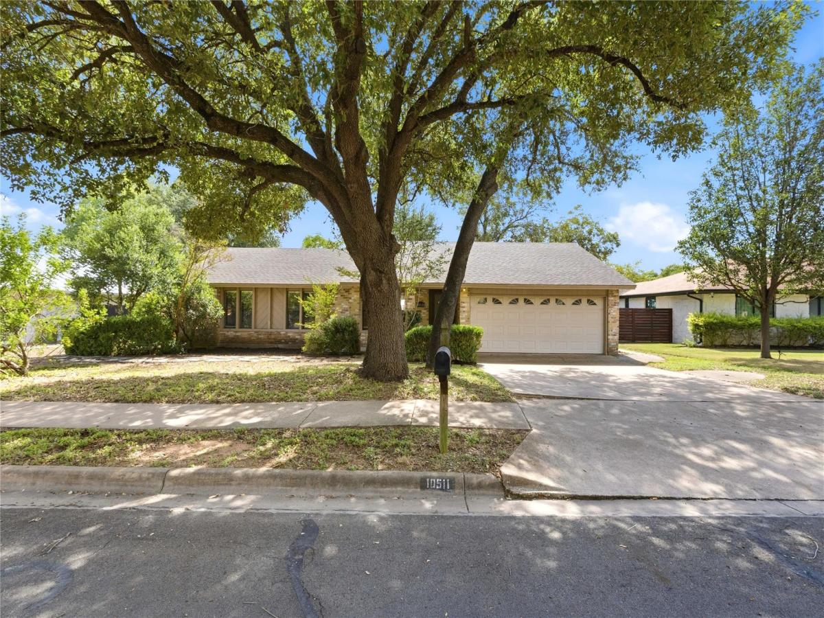 MLS #2210500 image #0