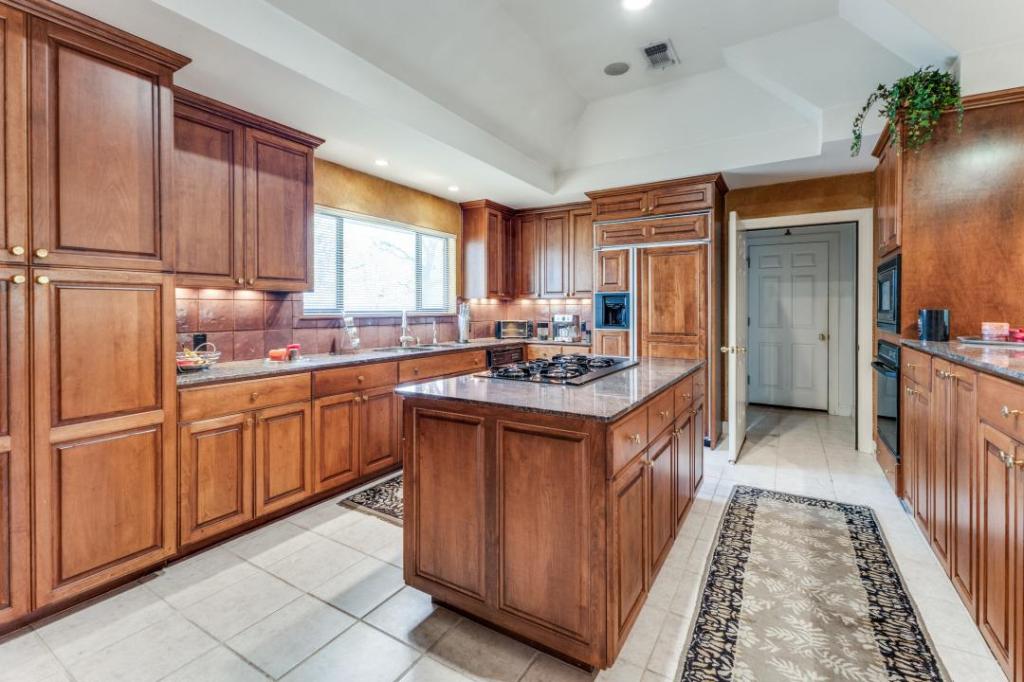 MLS #2217646 image #0