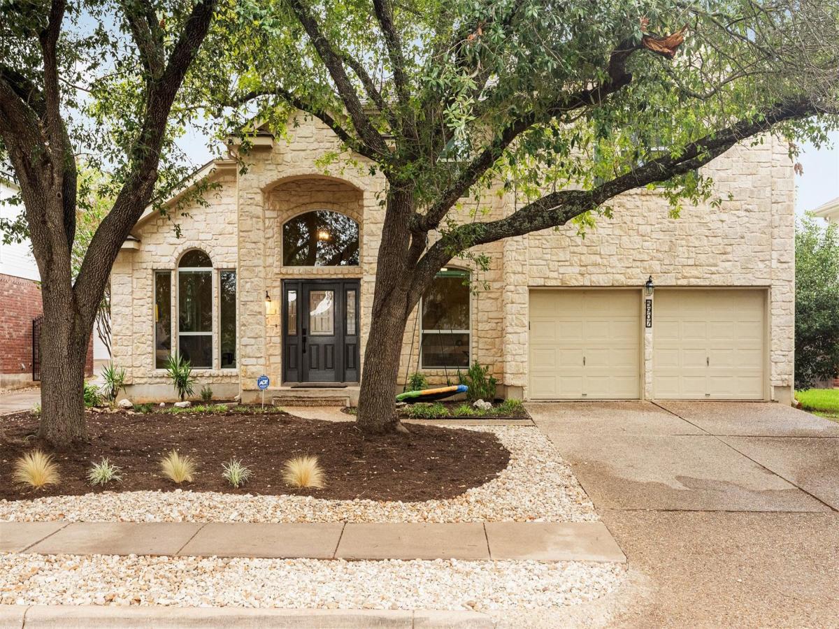 MLS #2221588 image #0