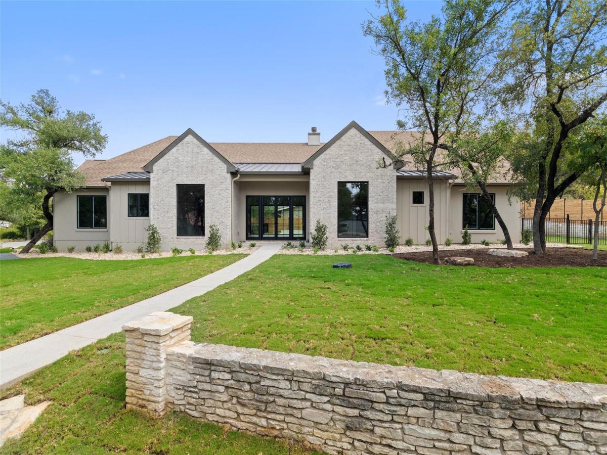 MLS #2221589 image #0