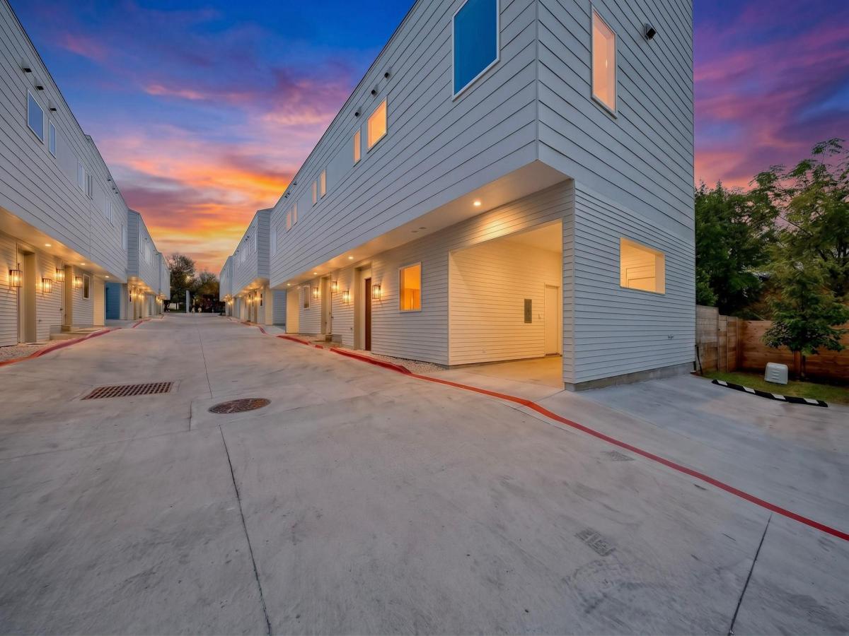 MLS #2230863 image #0