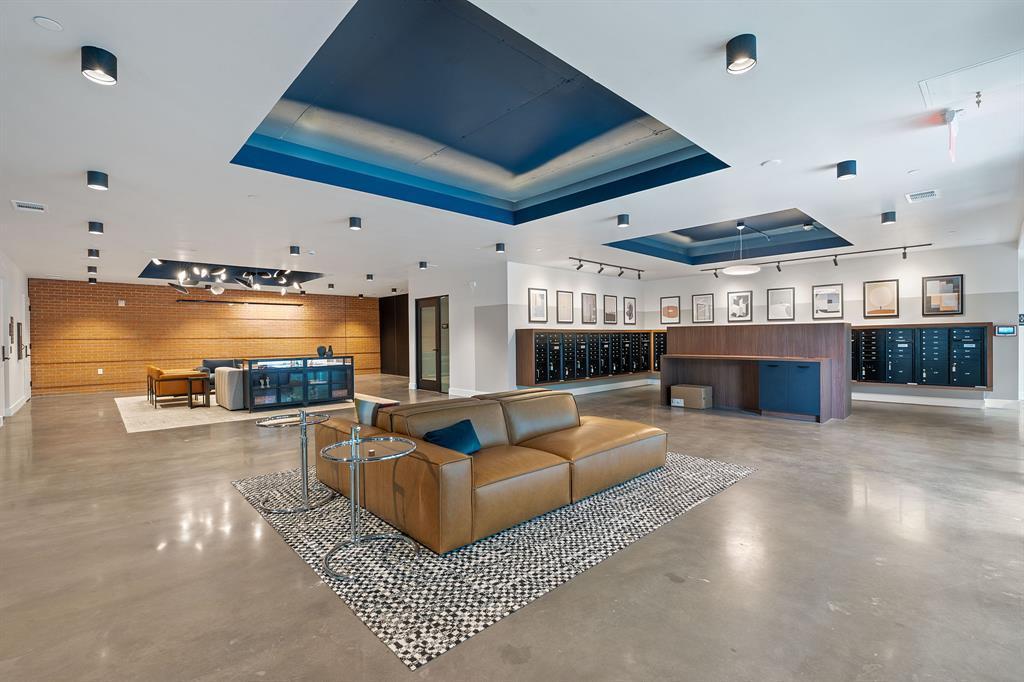 MLS #2242563 image #0