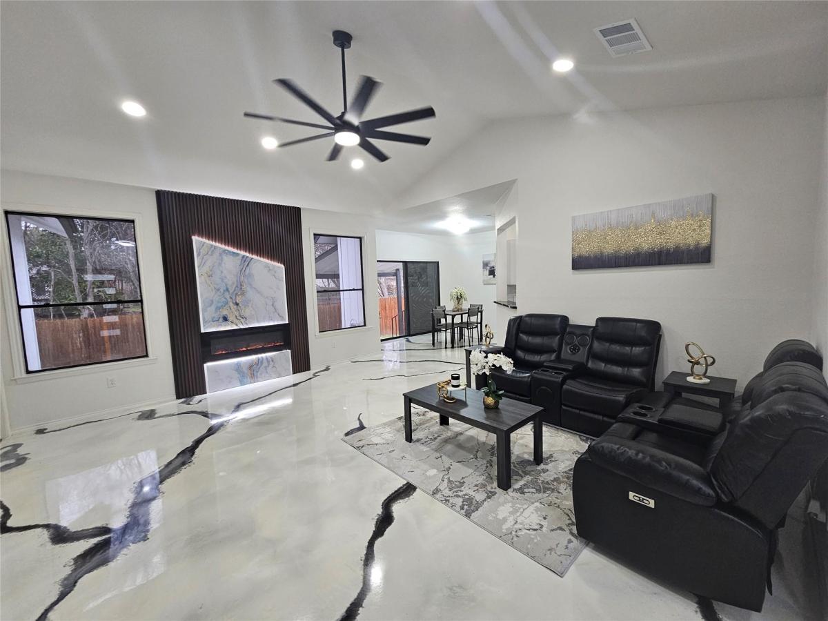 MLS #2264645 image #0