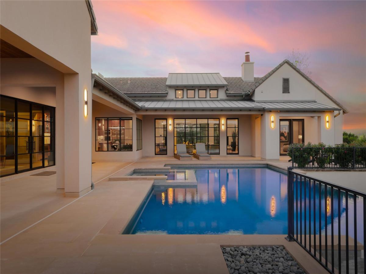 MLS #2271940 image #0