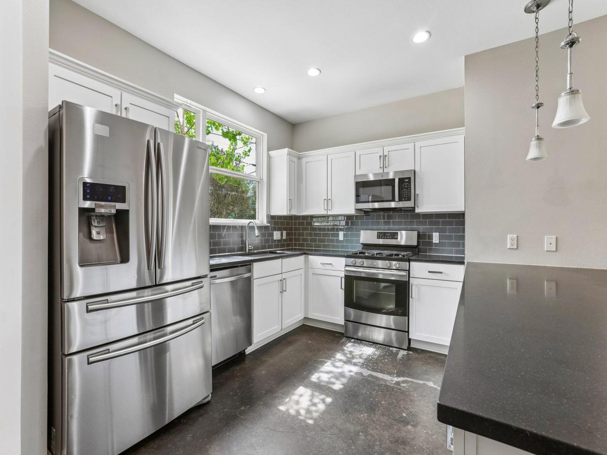 MLS #2297301 image #0