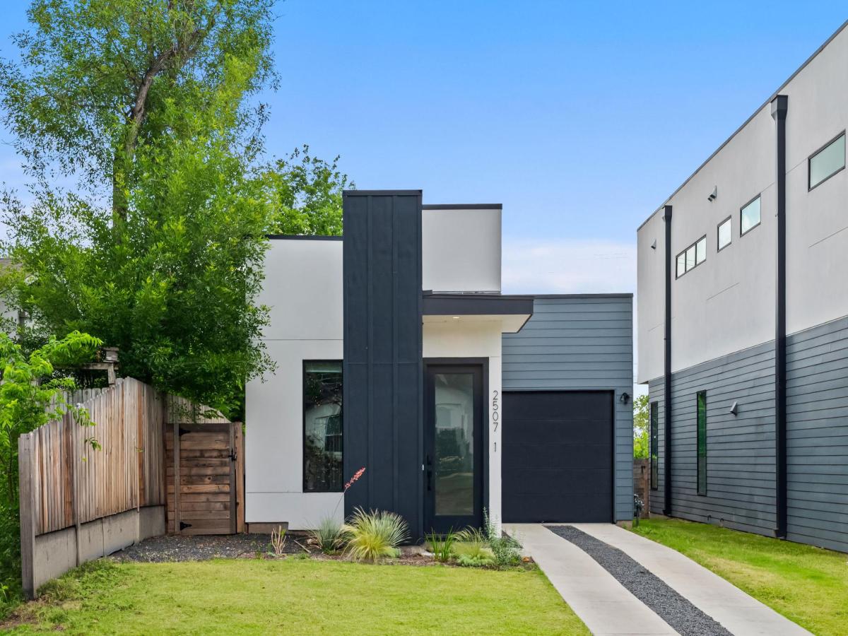 MLS #2313673 image #0