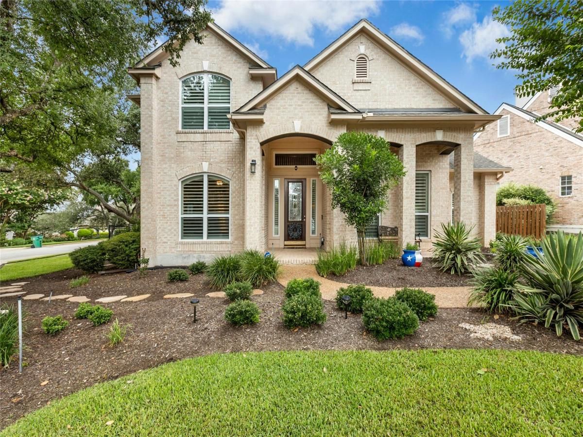 MLS #2326432 image #0