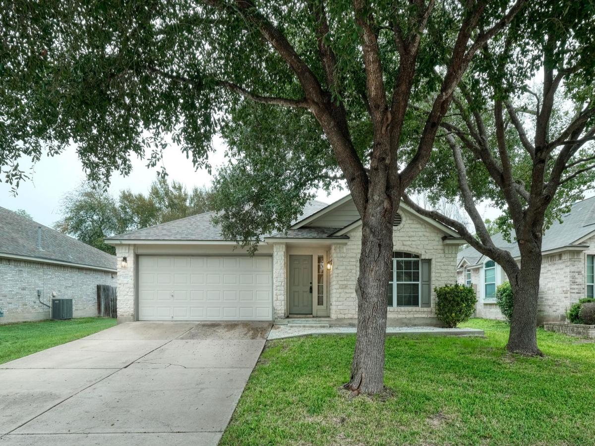 MLS #2328422 image #0