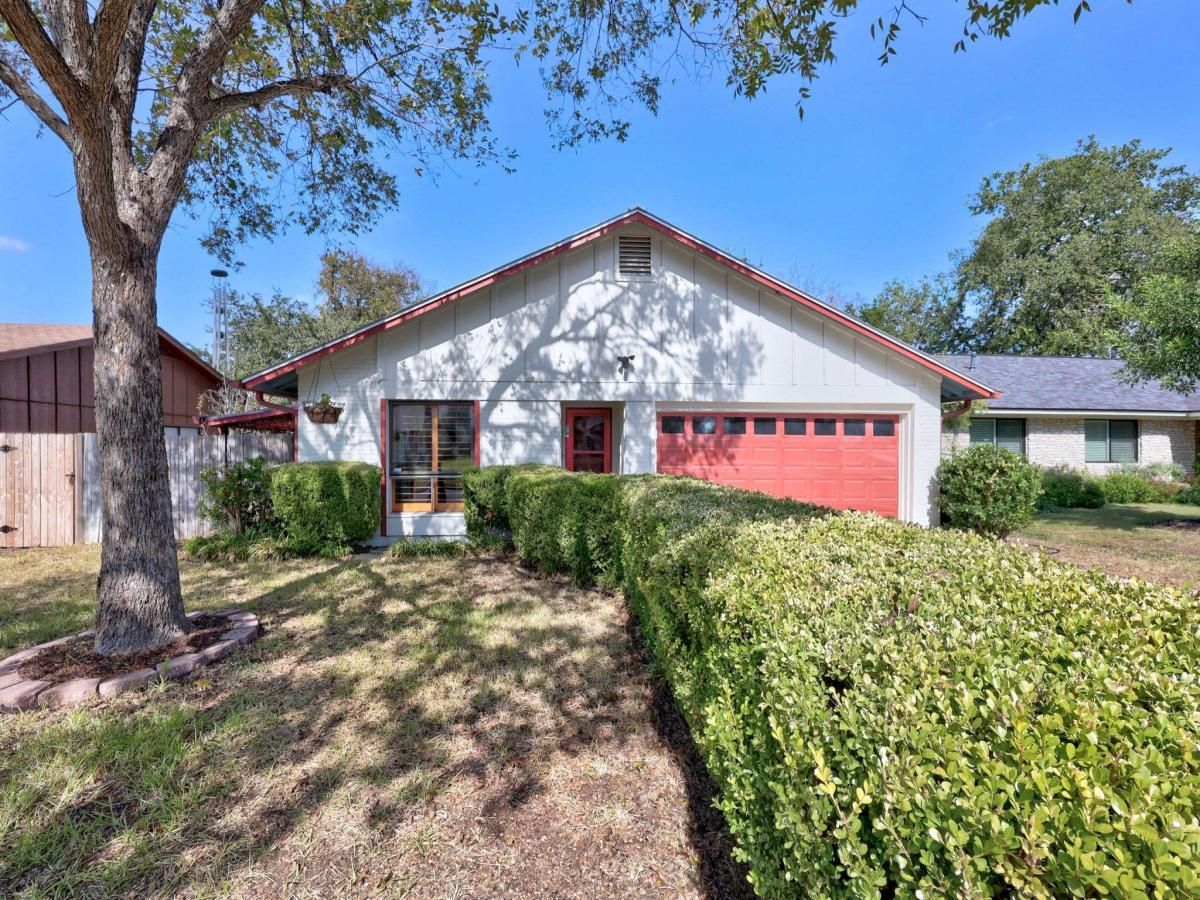 MLS #2340786 image #0