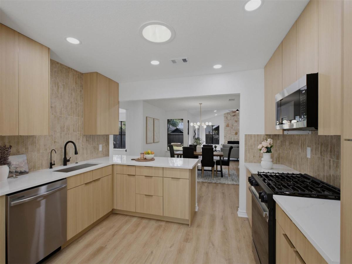 MLS #2349726 image #0