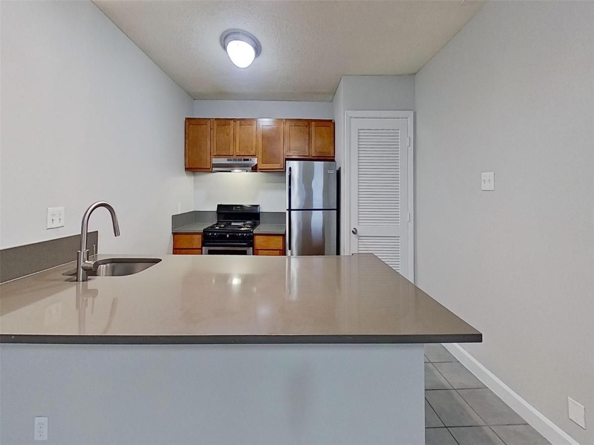 MLS #2371852 image #0