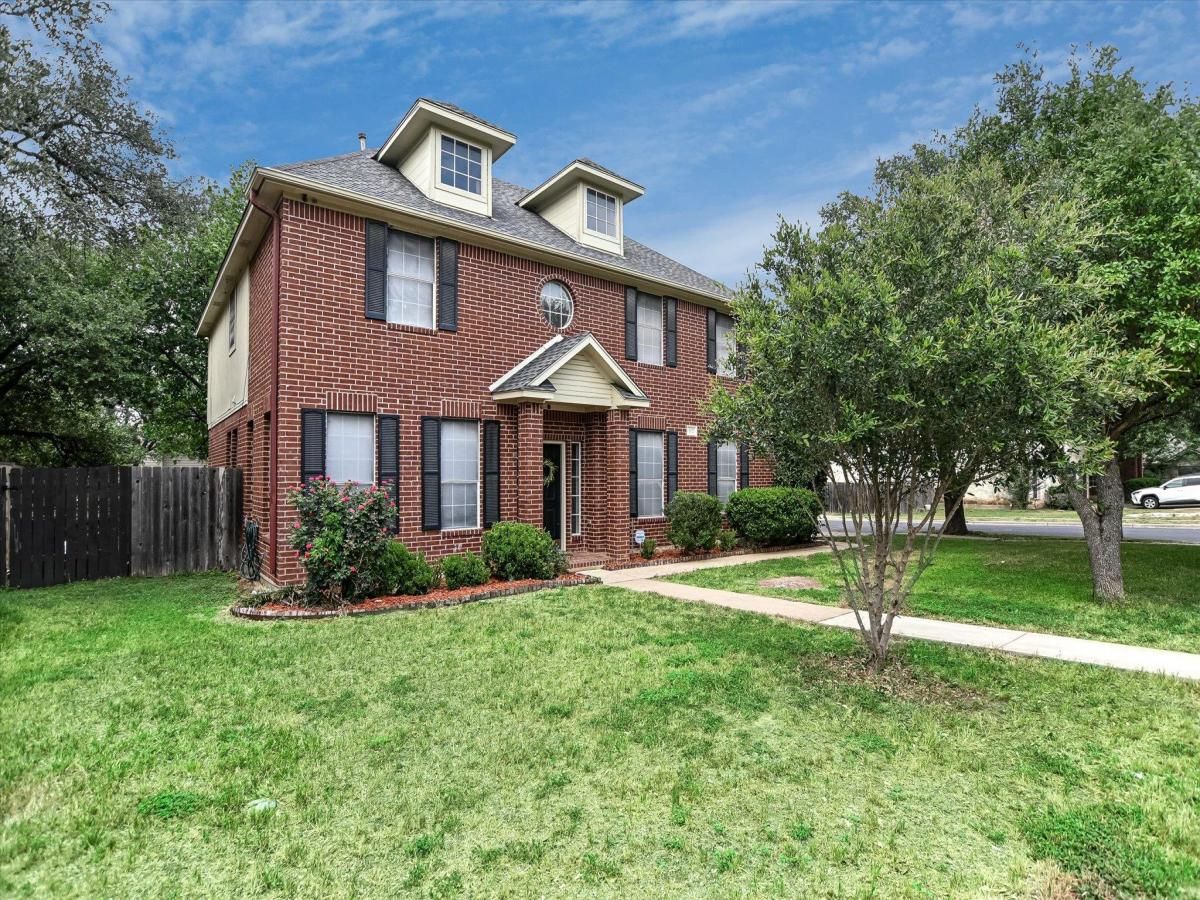 MLS #2385640 image #0