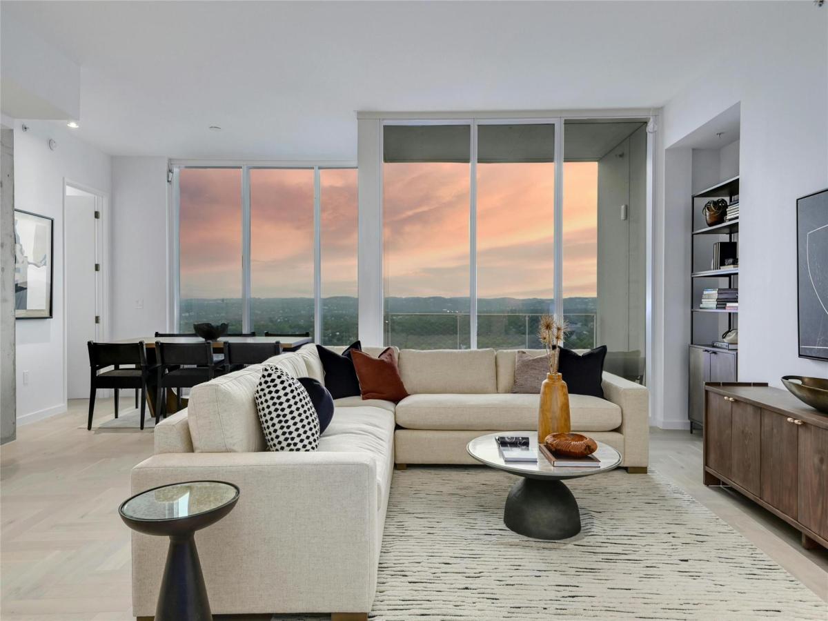 MLS #2388381 image #0