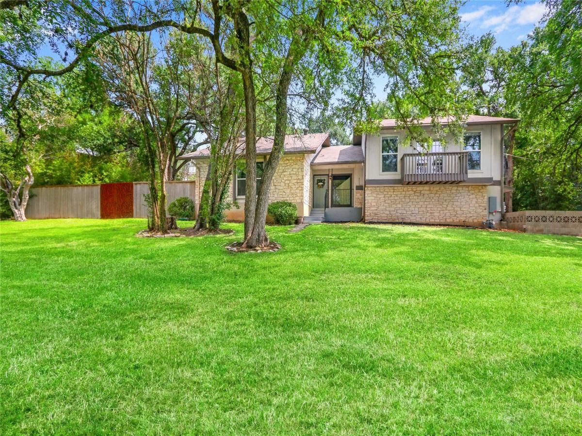 MLS #2395815 image #0