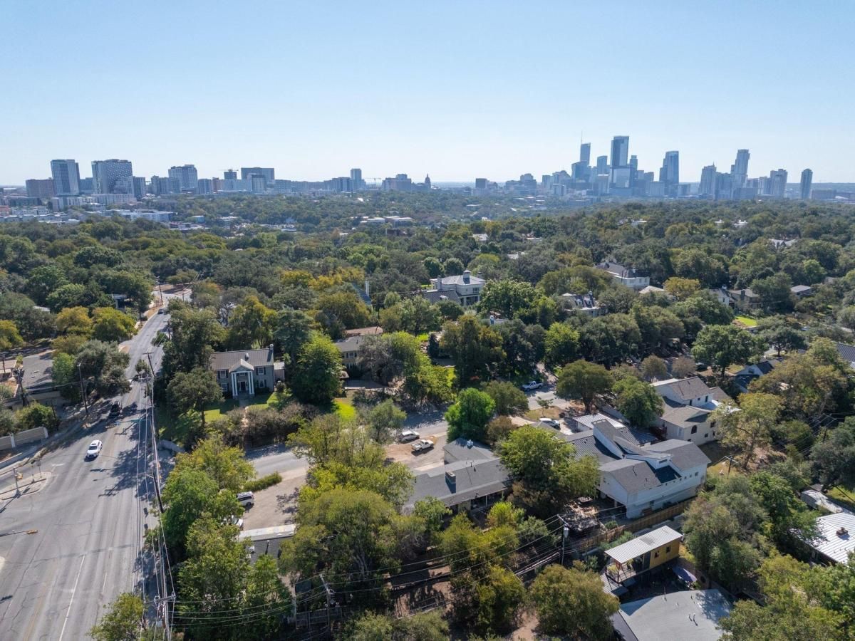 MLS #2405636 image #0