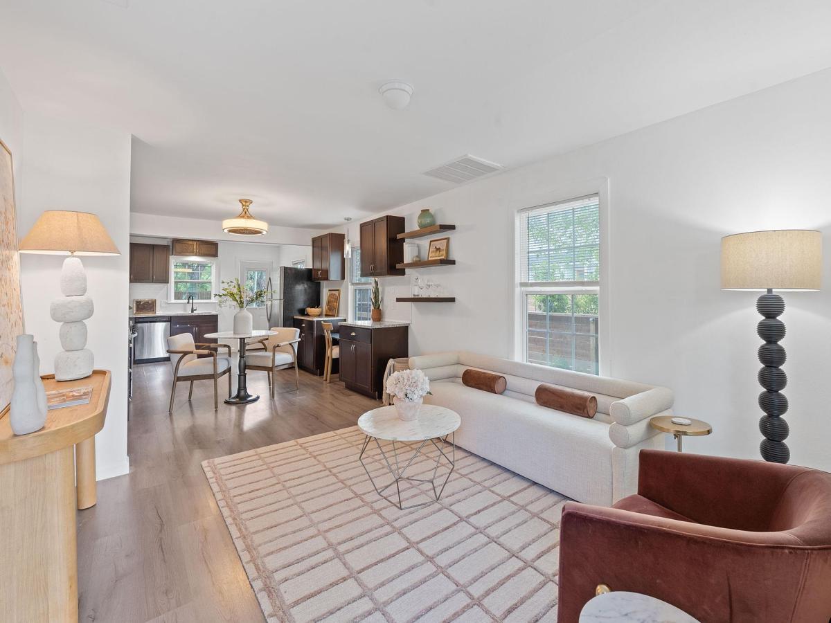 MLS #2416670 image #0