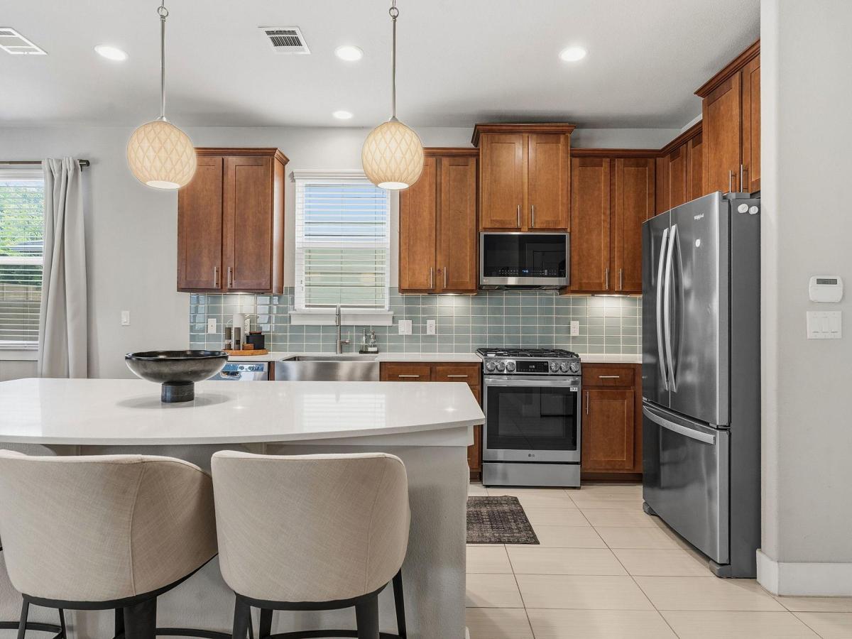MLS #2436918 image #0