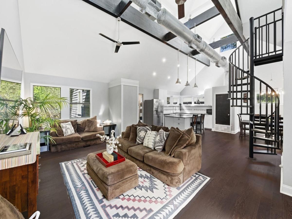 MLS #2483378 image #0